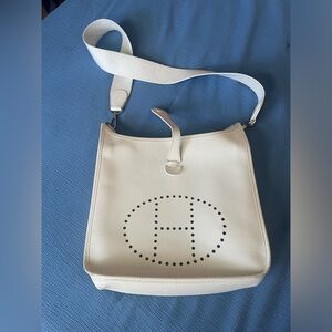 Hermes Evelyne Parchment White Clemence Leather GM (Authentic)